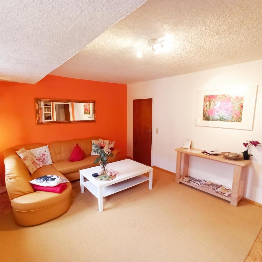Charming 2-Bed Apartment In 科赫姆 外观 照片